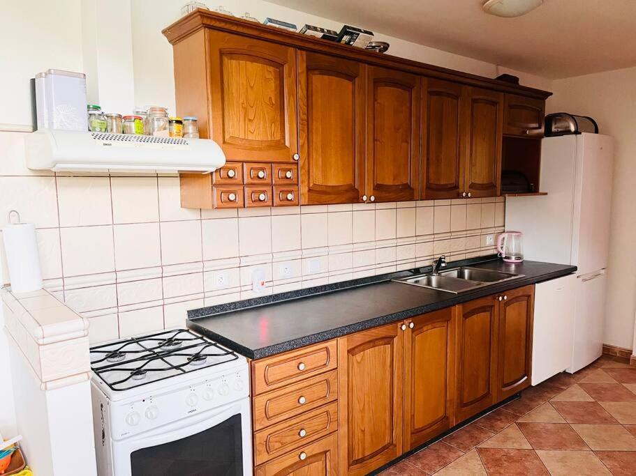 Apartman Se Zahradou 20 Minut Do Centra Prahy Orech Luaran gambar